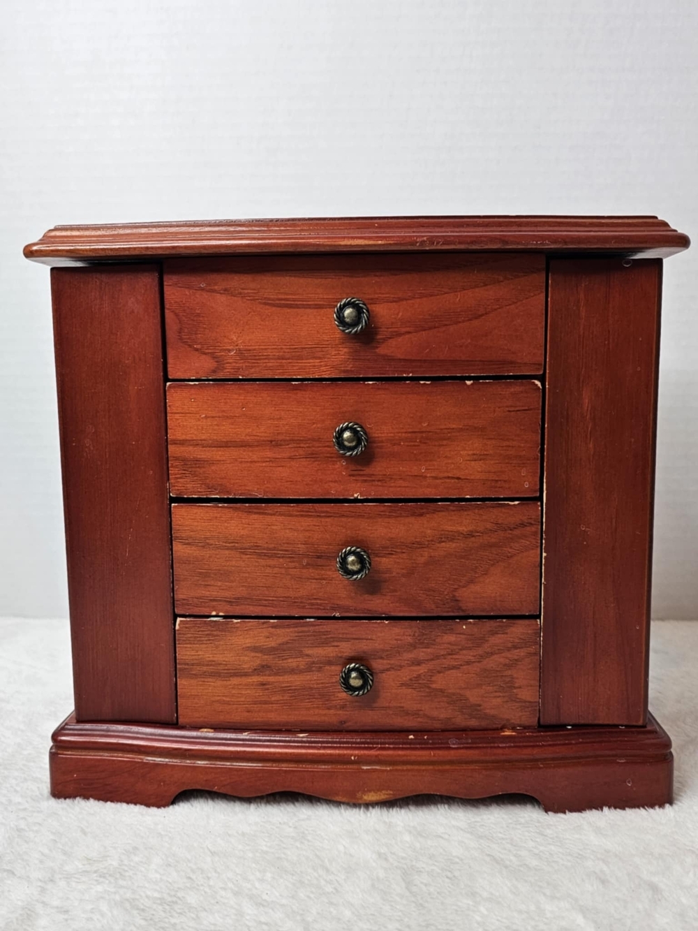 Vintage Wood Finish 4-Drawer Jewelry Chest Organizer - Brown